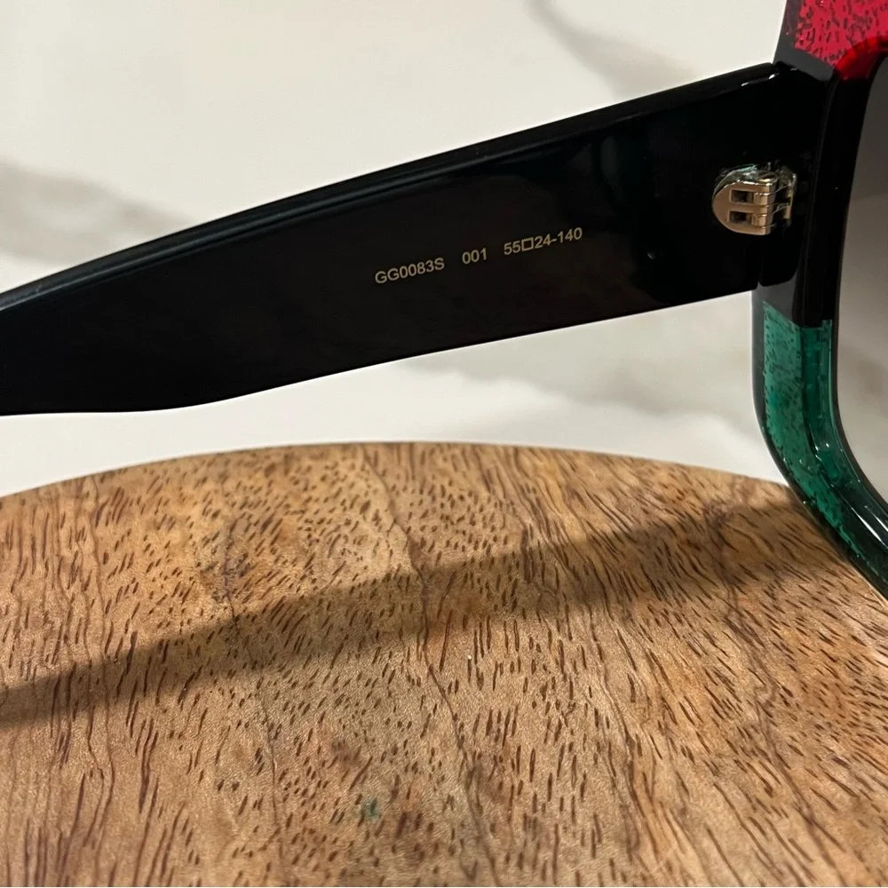 Gucci Red and Green Glitter Sunglasses‎ acetate square sunglasses minor flaws